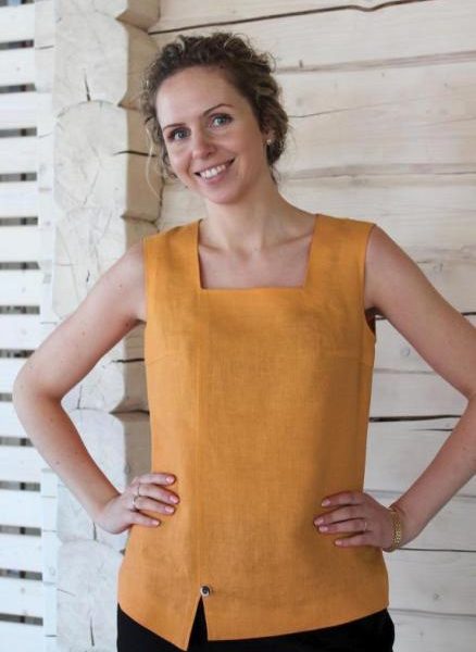 Lammin__mangon_keltainen_tai_kullankeltainen_oranssi__on_kaunis_ylaosa_monenlaiselle_alaosalle__Hyllyssa_tama_vari_