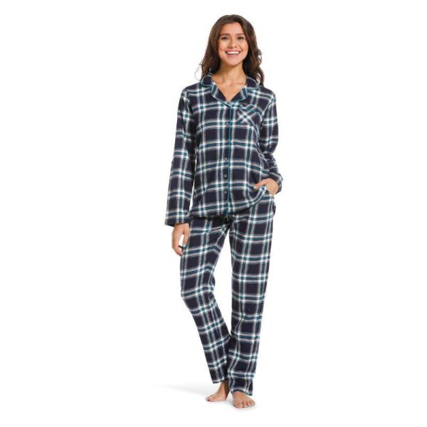 Pastunette_flanellipyjama__pitkahihainen_napitettava_paita__pitkalahkeiset_housut