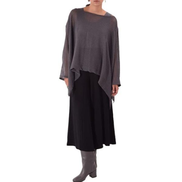 Ioanna_Kourbela_epasymmetrinen_tunika