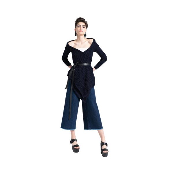 Ioanna_Kourbela_lyhyt_puuvillaneuletakki