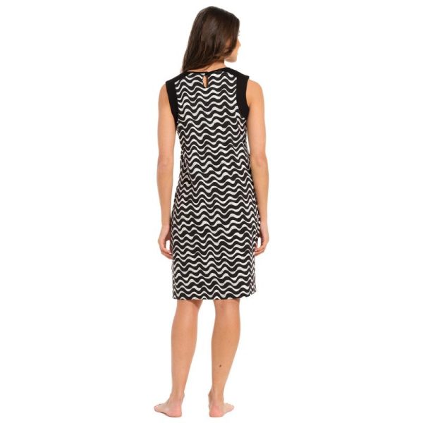 Hihaton_trikoomekko__mustavalkoinen