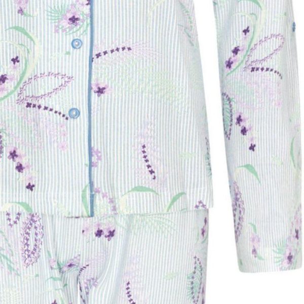 Kaunis_naisellinen_pyjama