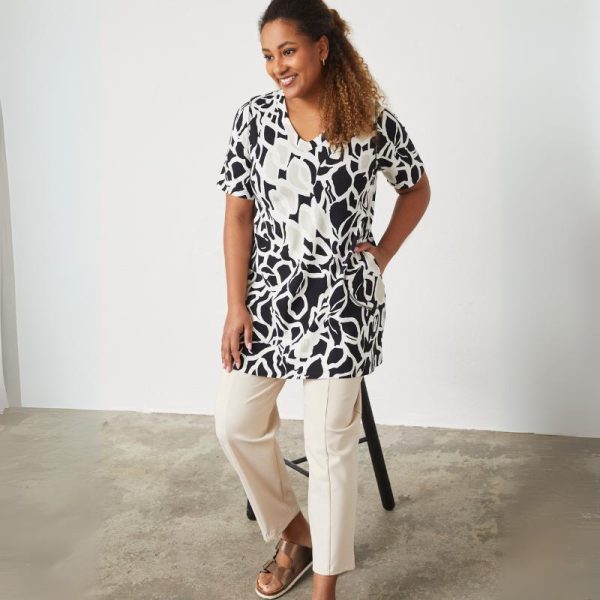 Pont_Neuf_lyhythihainen_tunika__a_linjainen