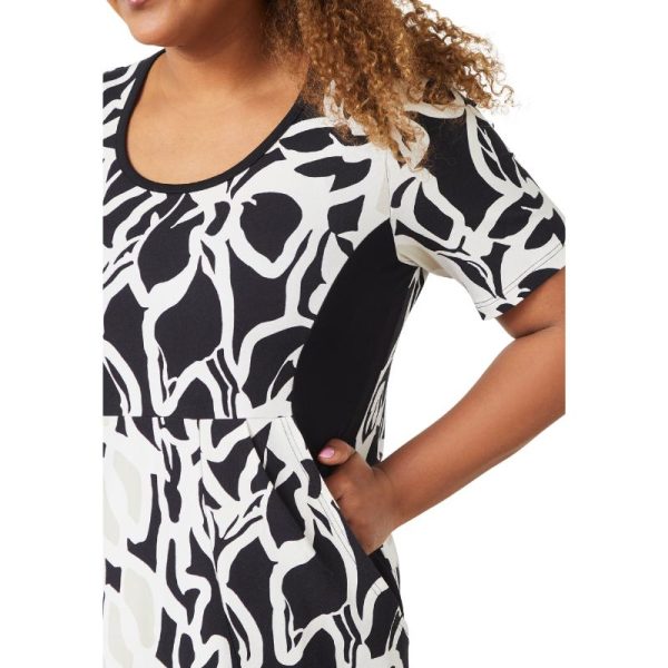 Pont_Neuf_lyhythihainen_trikoomekko