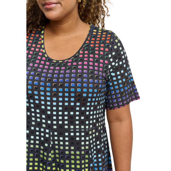 Pont_Neuf_lyhythihainen_trikoomekko