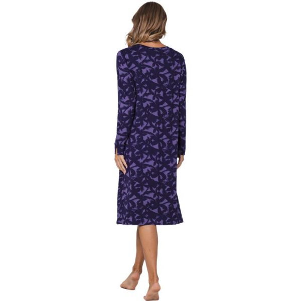 111252_234_1_420_Pitkahihainen_yopaita_nappilista_paantiella_violetti_3_png