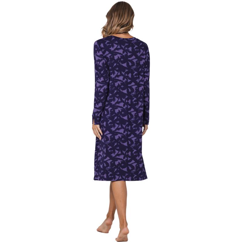 111252_234_1_420_Pitkahihainen_yopaita_nappilista_paantiella_violetti_3_png